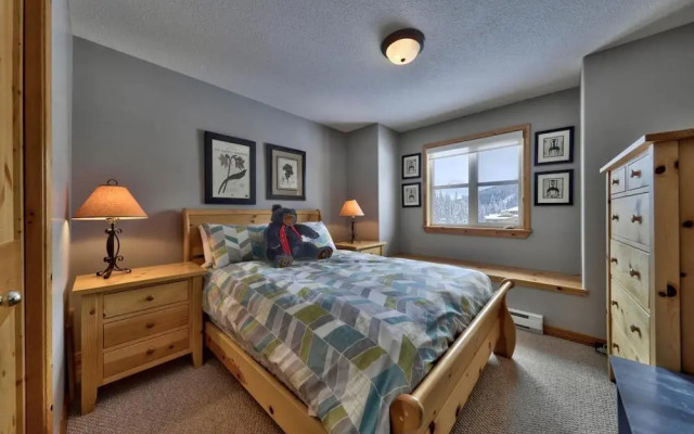 Crystal Forest #40 By Bear Country