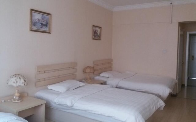 Super 9 Business Hotel
