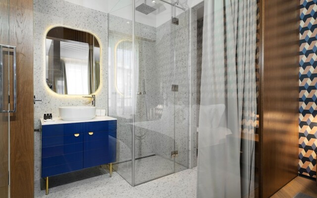 Dominic Smart & Luxury Suites - Edition