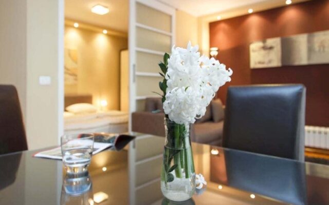 One Bedroom Apartment Little Bay
