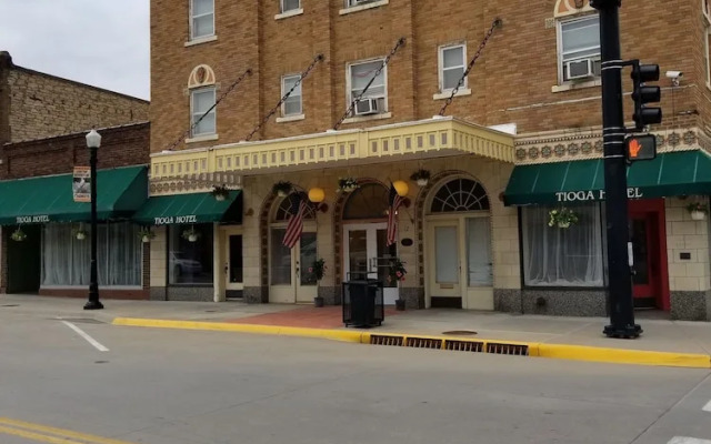 Tioga Suites Hotel - Chanute