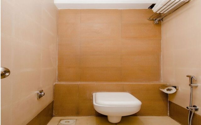 OYO 11706 Hotel Avion Park