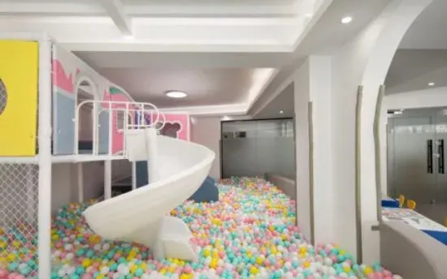 Xana Hotelle Hotel (Sanya Haitangwan International Duty-Free City)