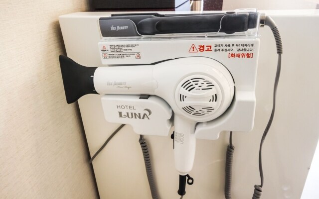 Yeosu Luna Hotel