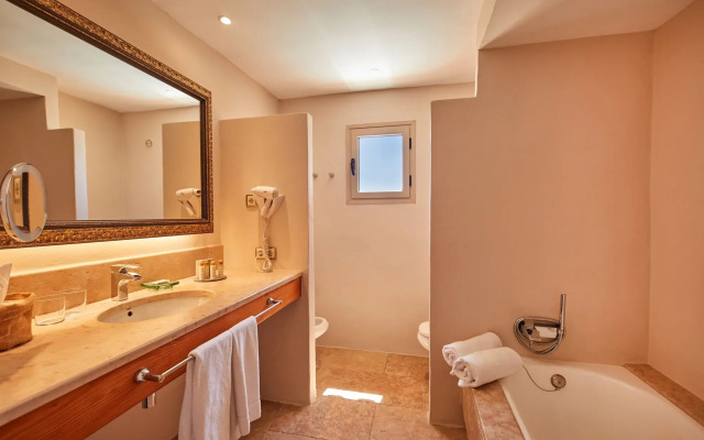 Pula Suites Boutique Resort