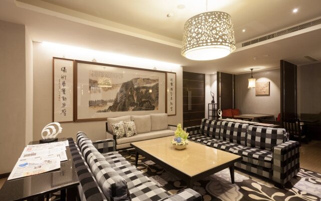 Sol Hotel