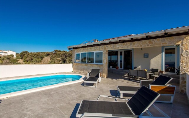 Beautiful Home in Mandre With Wifi and 3 Bedrooms