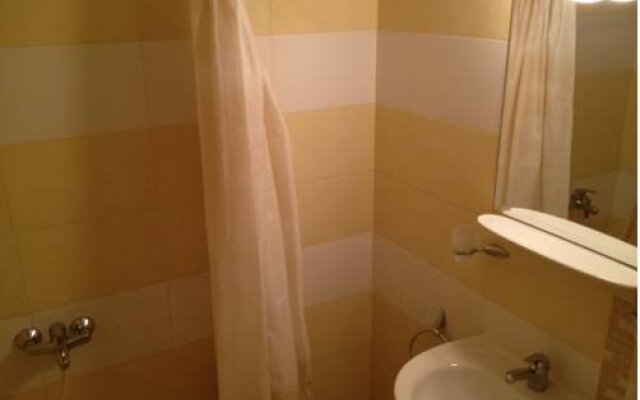 Hotel Deykin