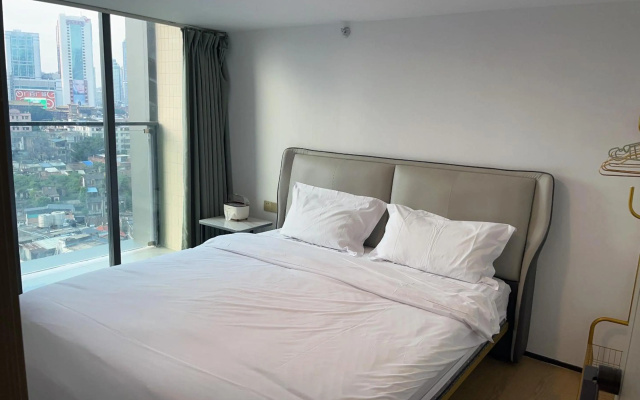Sunny Private Apt Of Grand Continental – Guest Rooms – Guangzhou