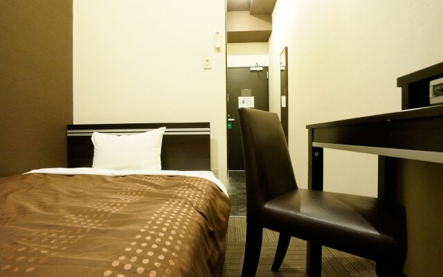 HOTEL LiVEMAX Esaka