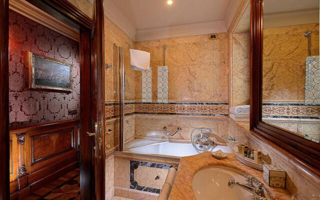 Canaletto Luxury Suites - San Marco Luxury