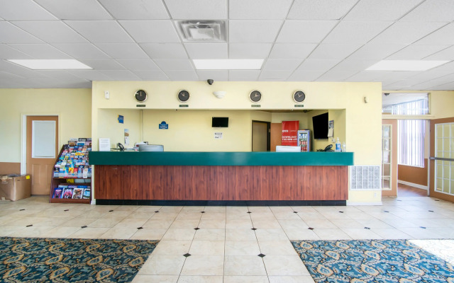 OYO Hotel Oklahoma City South I-35 and SE 29th