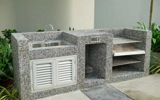 Ezzyhome Medini