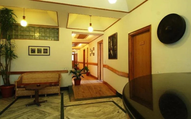 The Eee Cee Hotel