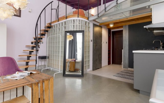 Dream Studio With Mezzanine by Renters