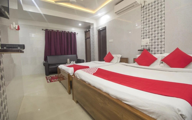 Greater Kailash The Palace By OYO Rooms