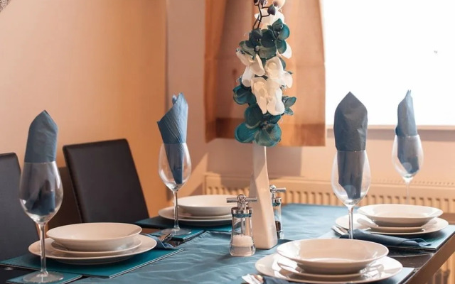 Courthouse Apartments