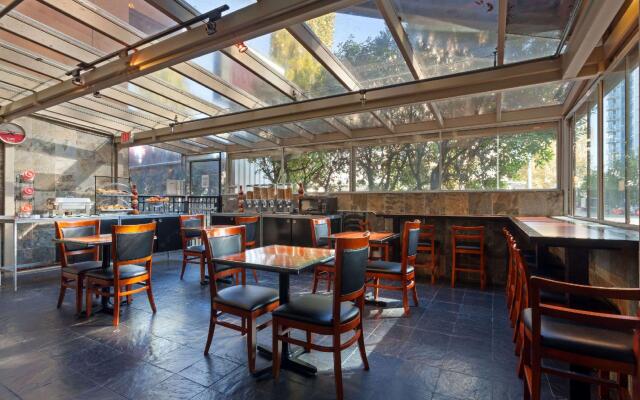 SureStay by Best Western Richmond Vancouver Airport