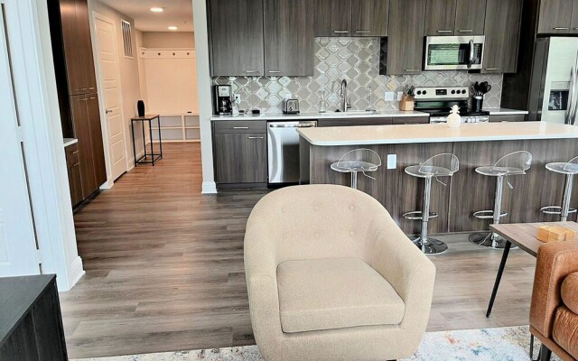 The Elvis Presley Urban Luxury Apts Austin