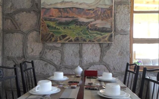 Hostel Katarpe