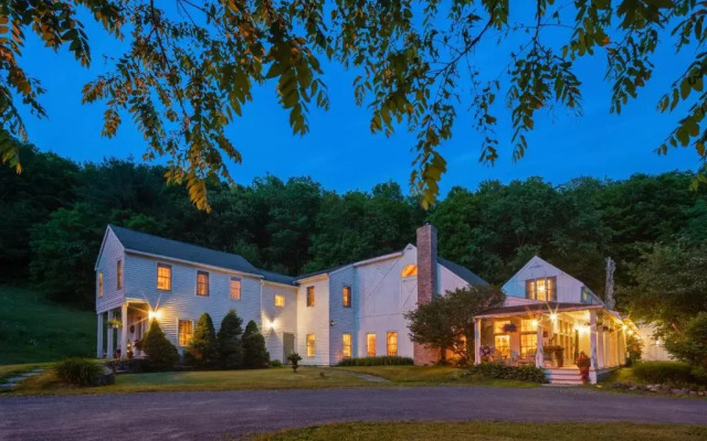 Inn at Silver Maple Farm