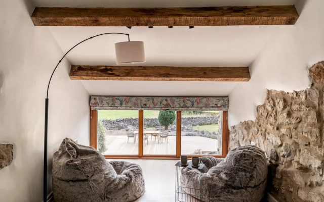 Long Ashes - Netherside Barn