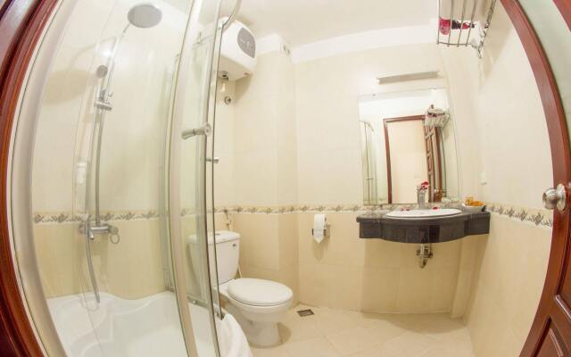 The Queen hotel & Spa