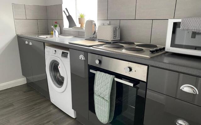 Blackpool Sleepover Apartment 5 Free Parking Sleeps 6