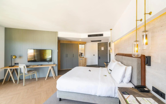 DoubleTree by Hilton Antalya-Kemer All-Inclusive Resort