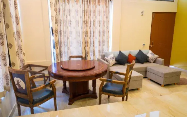 Alcove Beach Resort