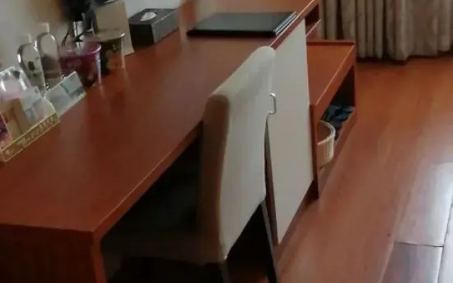 Jiangletai River Hotel