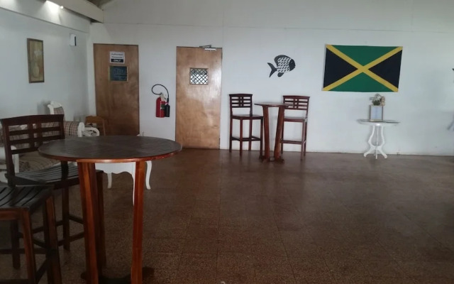 Irie Beach Studio