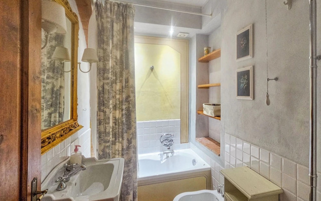 Francigena Loggia Apartment Shared Pool