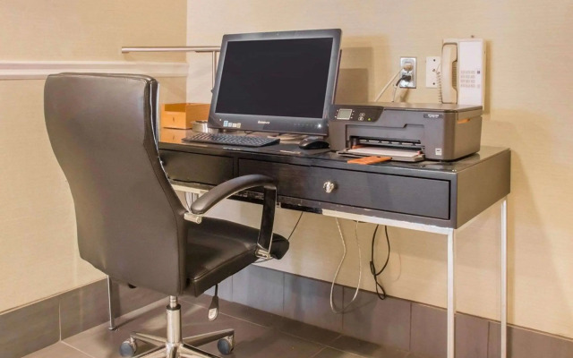 Comfort Inn South