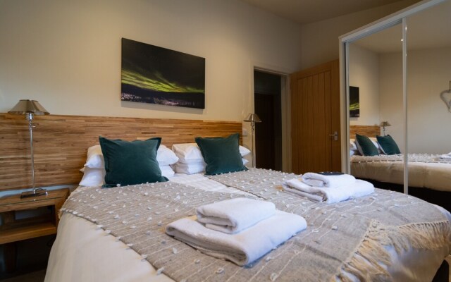 Rowan Lodge, Sleep 6, hot Tub, pet Friendly