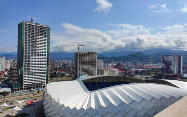 Ekskljuzivnaja 2-komnatnaja kvartira v Batumi s terrasoj vozle stadiona i pivzavoda!!