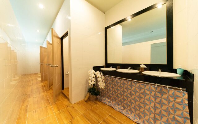 H2B Hostel
