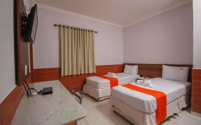 Hotel Colonial