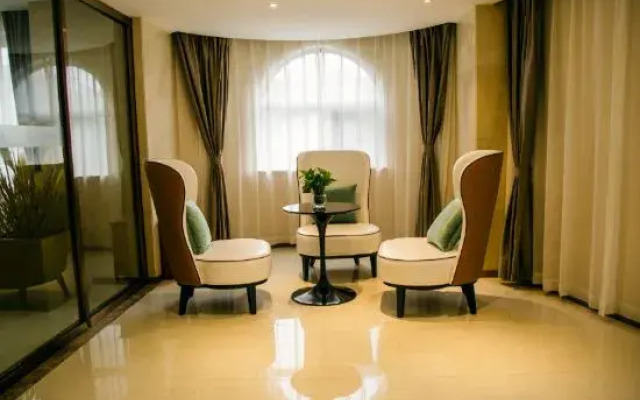 Zhumadian City Boutique Hotel