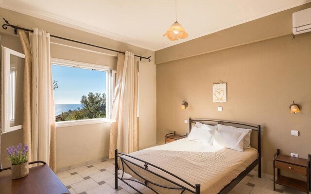Luxus Ferienwohnung in Pelekas Strand mit Pool adonis