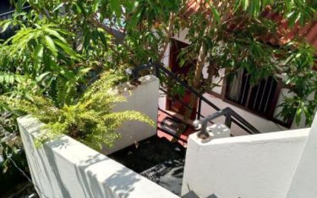 Family Bungalows Joy of Abundant Life Hikkaduwa