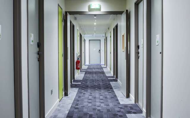 Campanile Paris - Saclay