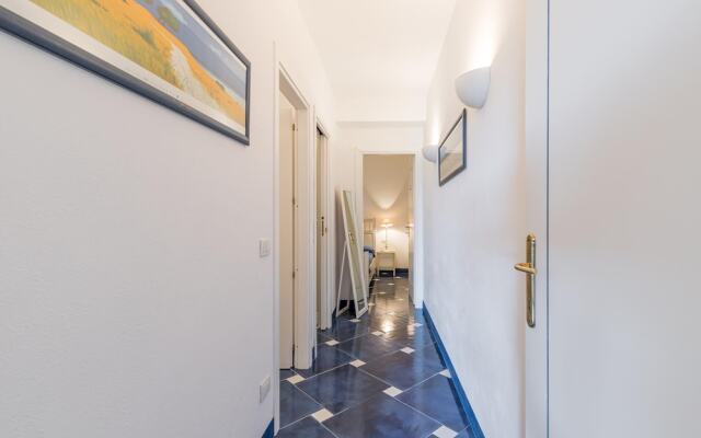 I Fari 98 600m From The Beach