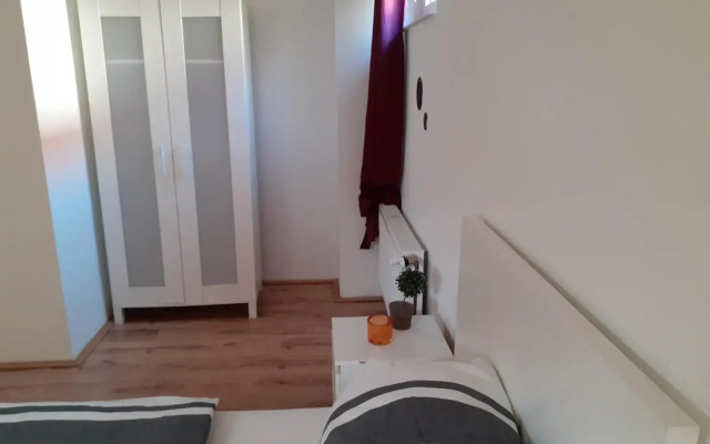 Souterrain Apartment Laatzen