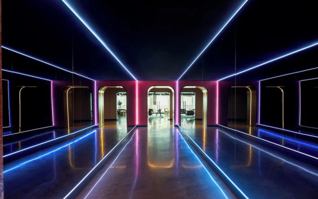 New Hotel Moxy Montreal Downtown
