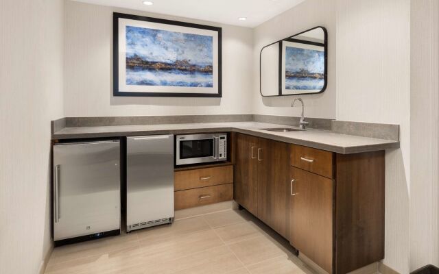 Embassy Suites by Hilton Portland Airport