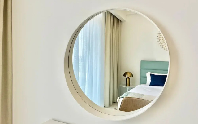 Waves - Comfortable JVC Apt with Balcony