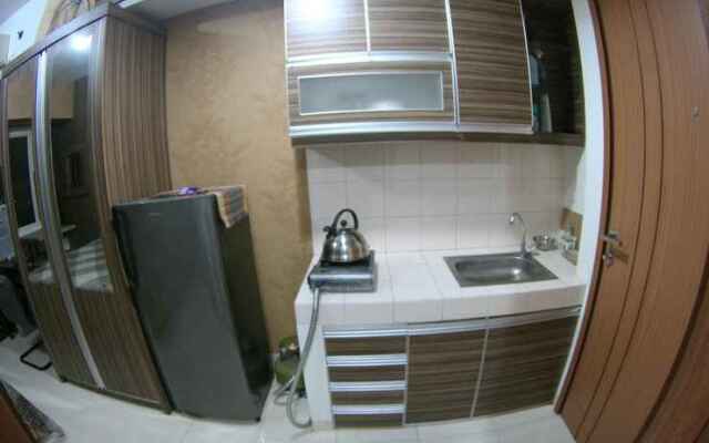 Queen Apartment Margonda Residence 3 & 5 By Chika