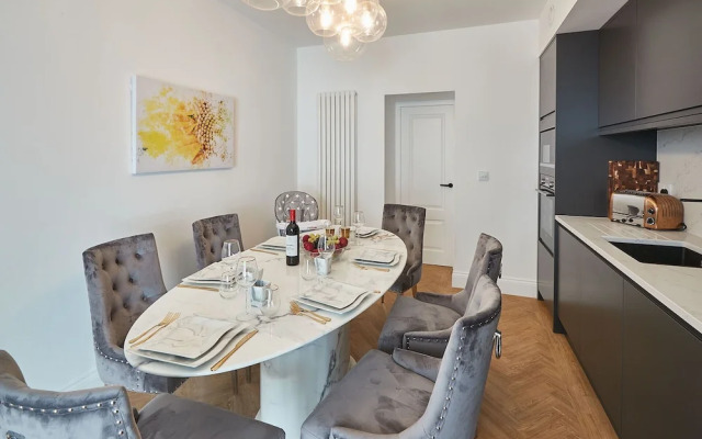 Host Stay Oxford House