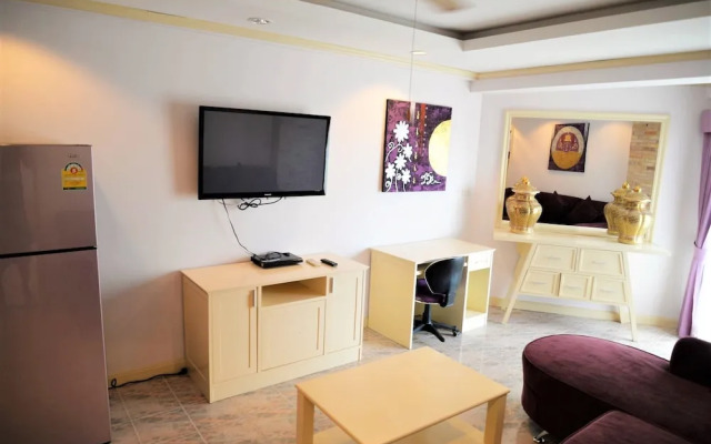 1-bed Condo at Jomtien Beach - Sleeps 2